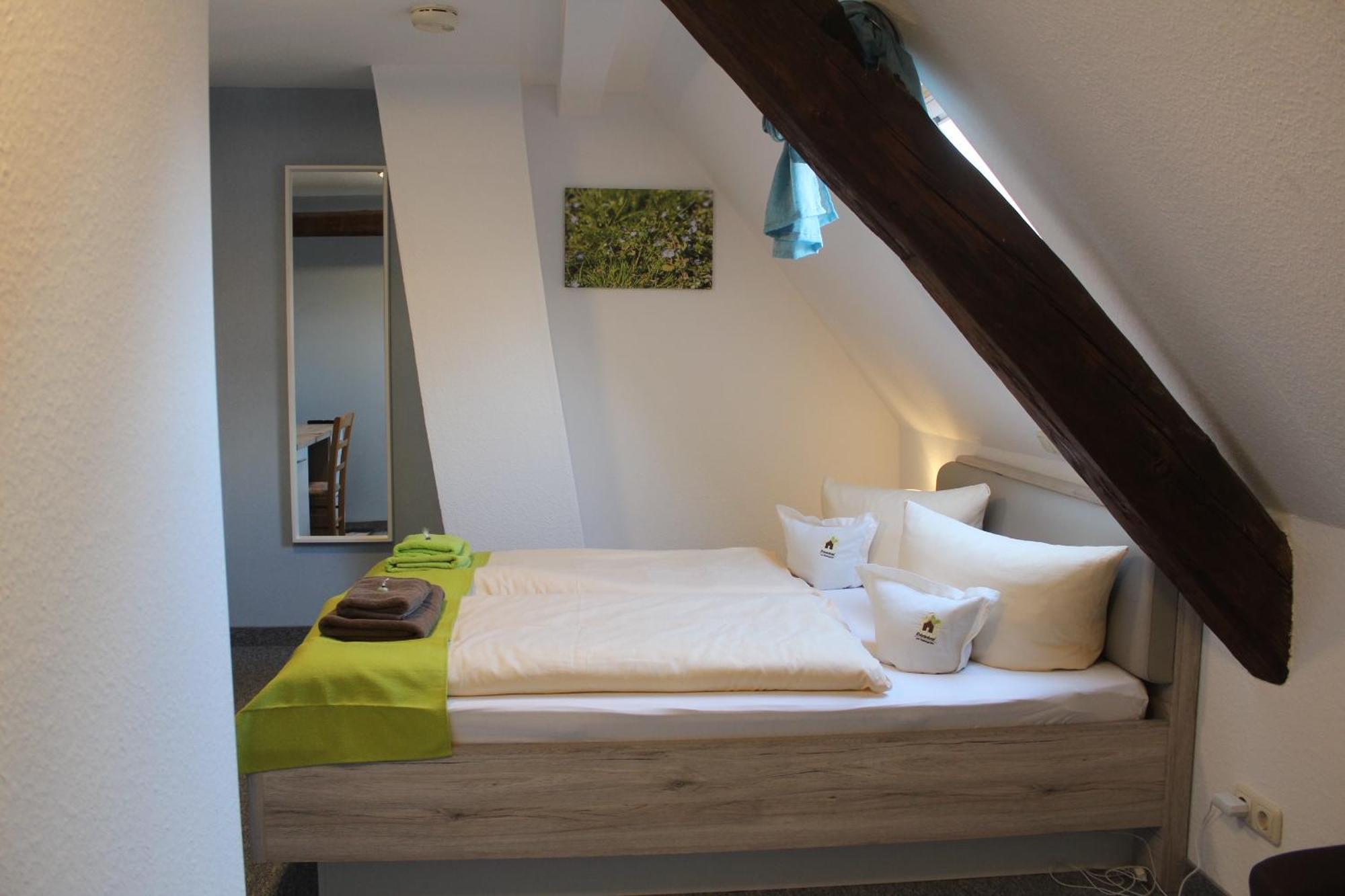 Kraeuterhotel Garni Zur Klostergrotte Nohra  Buitenkant foto