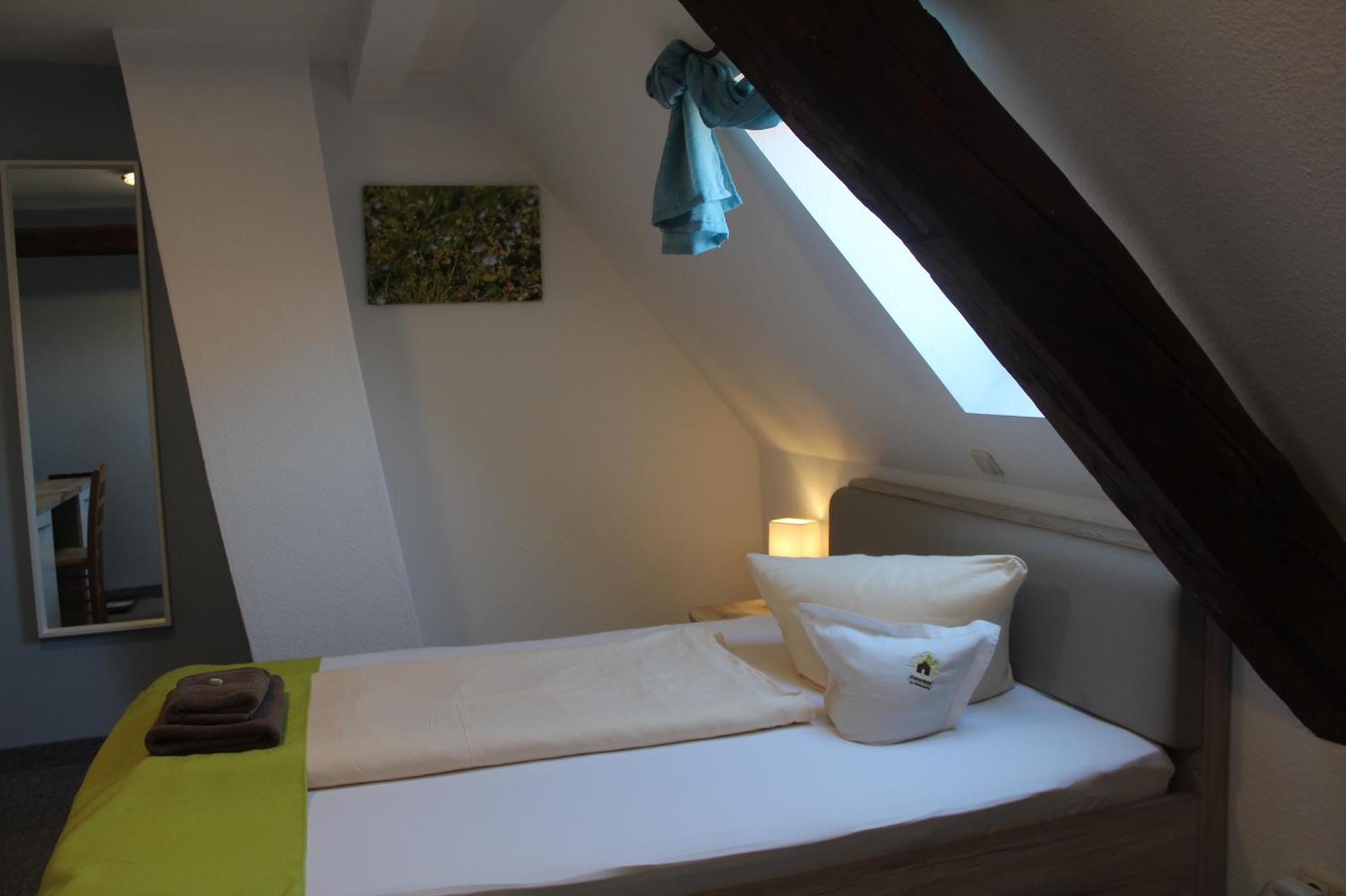 Kraeuterhotel Garni Zur Klostergrotte Nohra  Buitenkant foto