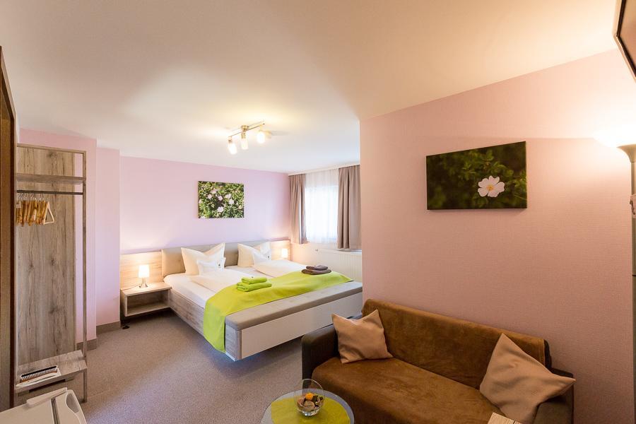 Kraeuterhotel Garni Zur Klostergrotte Nohra  Buitenkant foto